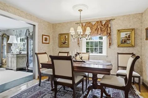 9 Whitman Road Nashua NH 03062