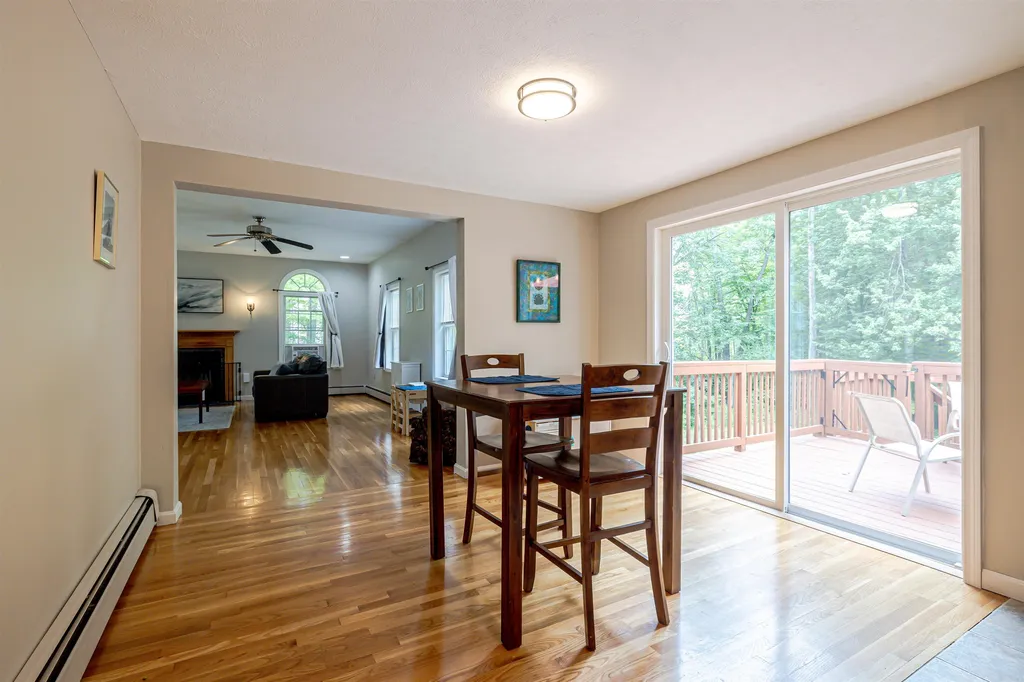 39 Lantern Lane Hooksett NH 03106