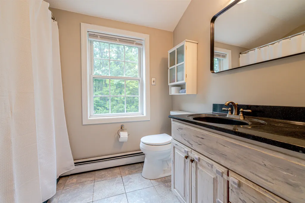 39 Lantern Lane Hooksett NH 03106