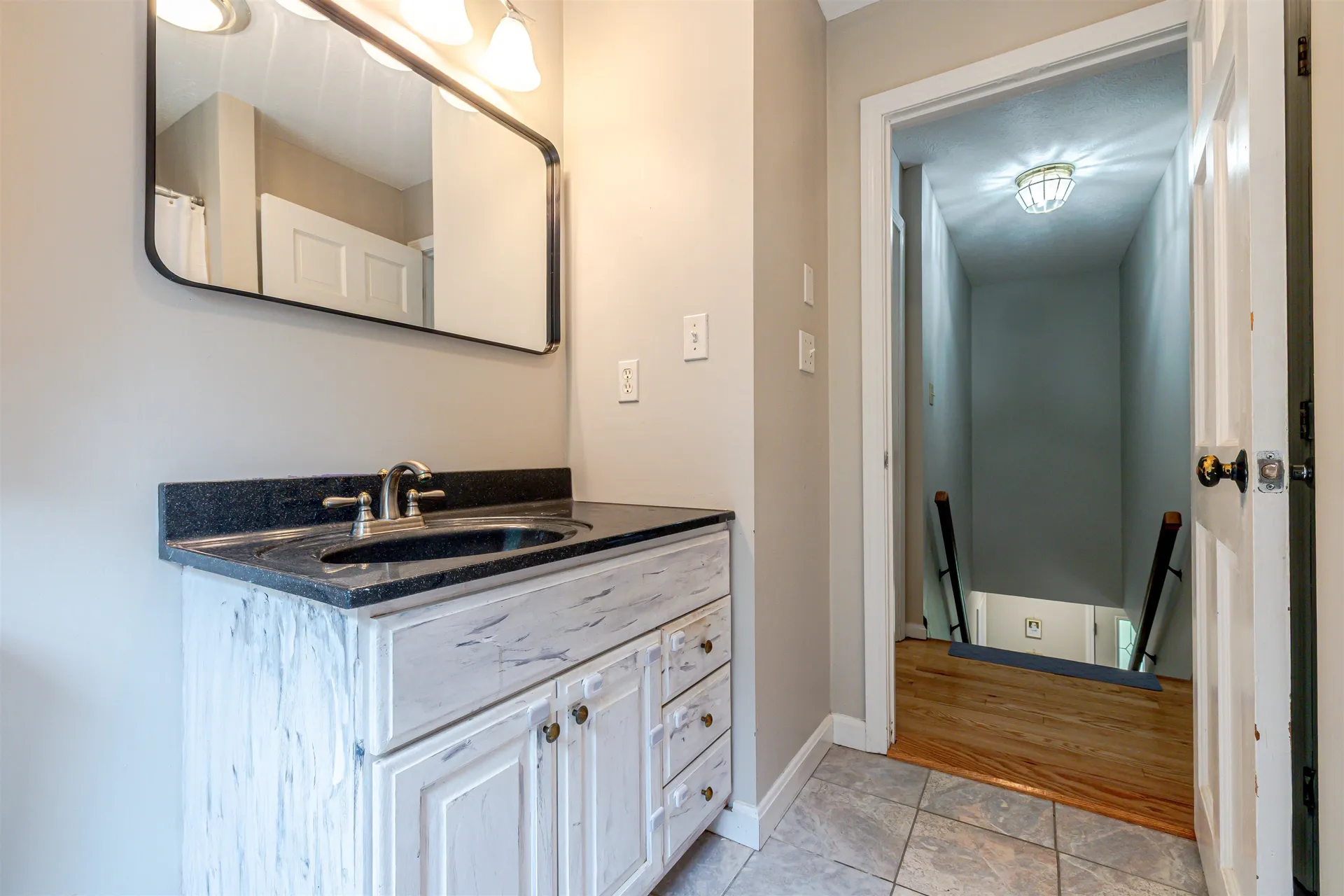 39 Lantern Lane Hooksett NH 03106