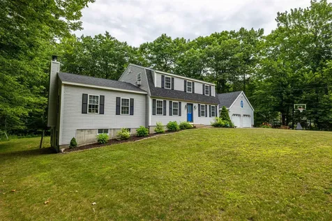 39 Lantern Lane Hooksett NH 03106