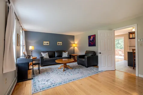 39 Lantern Lane Hooksett NH 03106