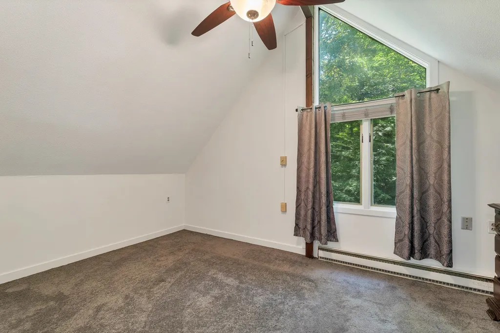 28 Cold Spring Road Thornton NH 03825