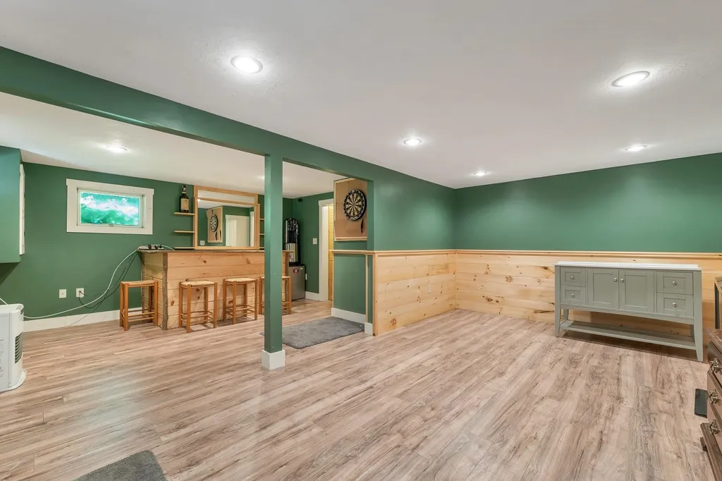 28 Cold Spring Road Thornton NH 03825