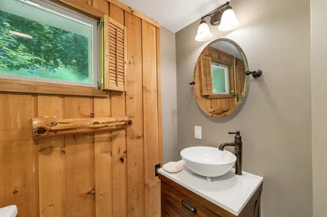 28 Cold Spring Road Thornton NH 03825