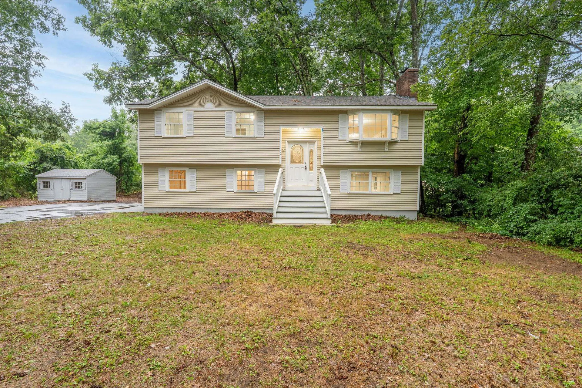26 Davidson Avenue Merrimack NH 03054