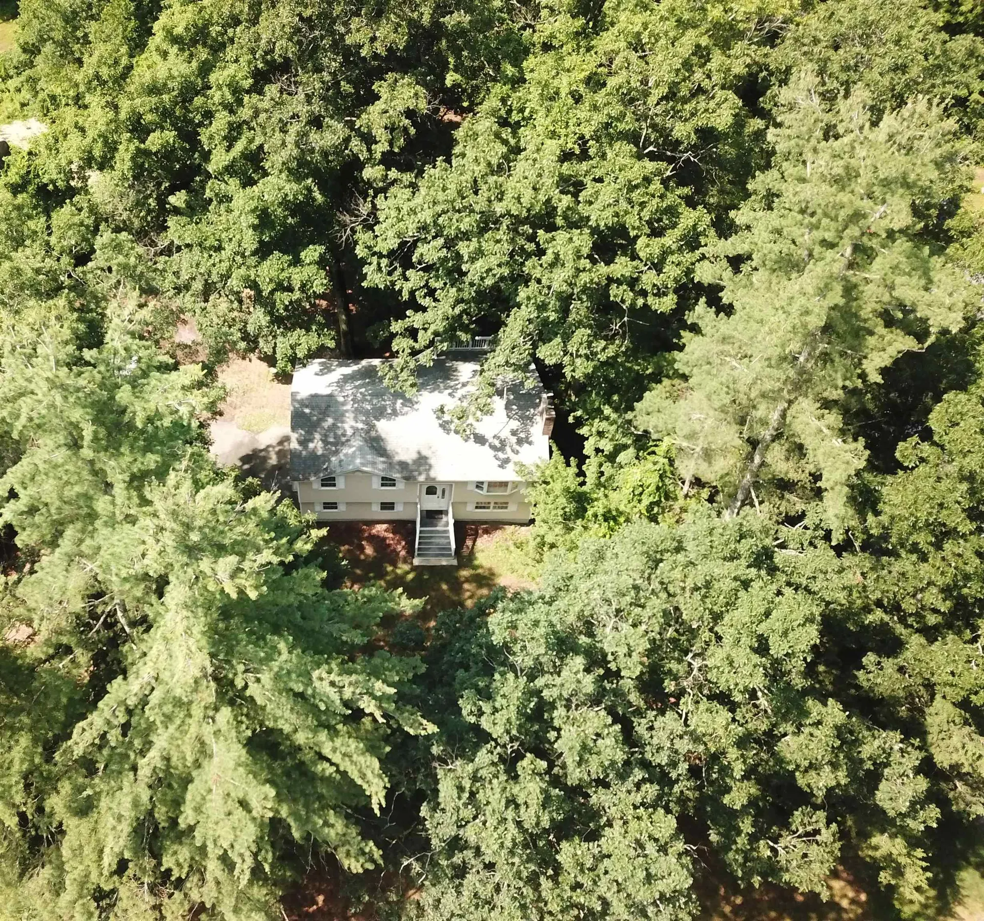 26 Davidson Avenue Merrimack NH 03054