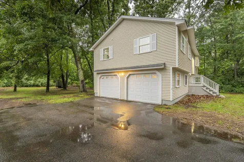 26 Davidson Avenue Merrimack NH 03054