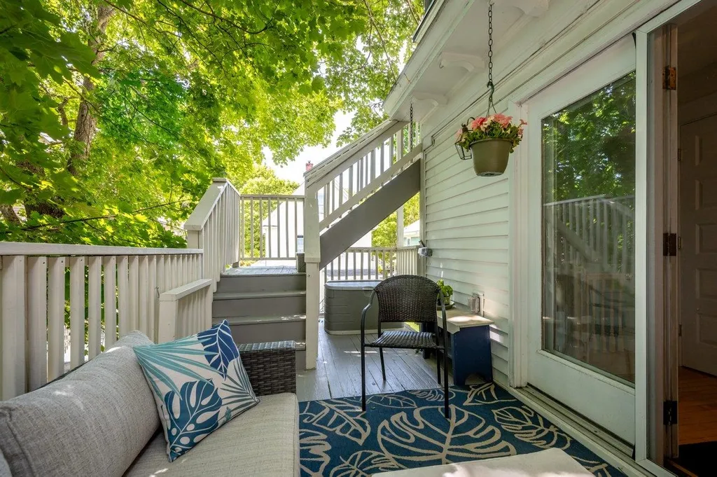 162 Rockland Street Portsmouth NH 03801