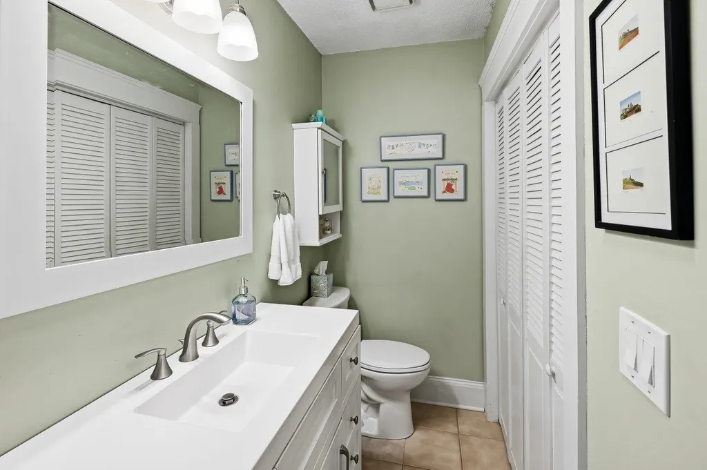 162 Rockland Street Portsmouth NH 03801