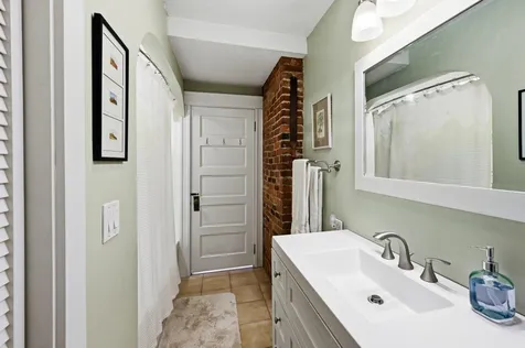 162 Rockland Street Portsmouth NH 03801