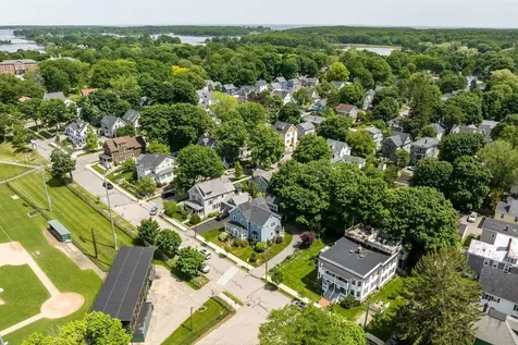 162 Rockland Street Portsmouth NH 03801