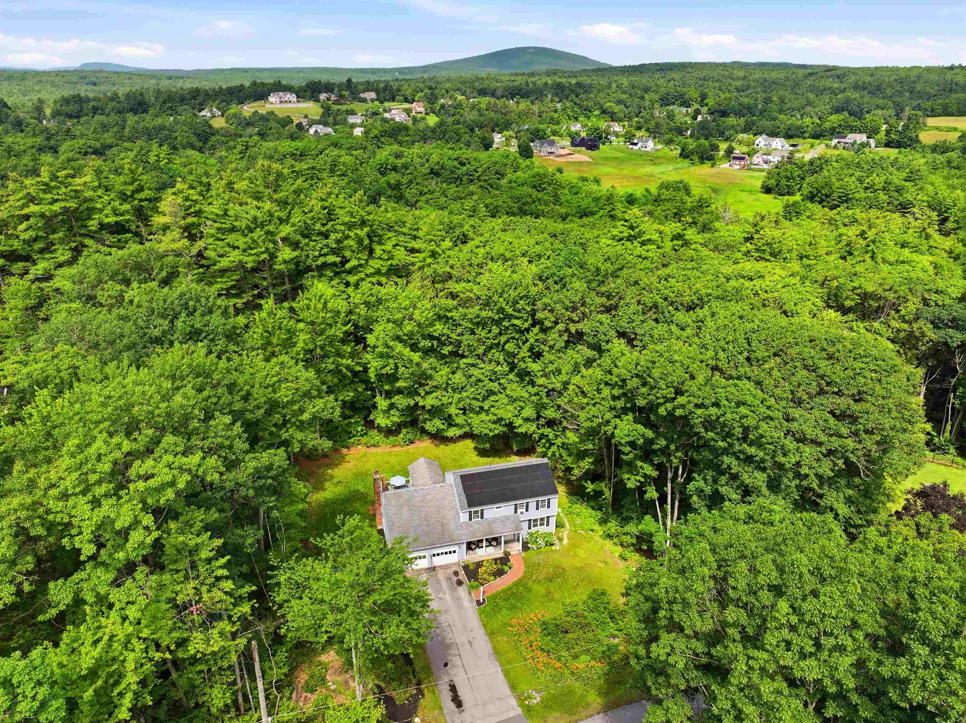 72 Old Farm Road Bedford NH 03110
