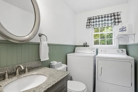 72 Old Farm Road Bedford NH 03110