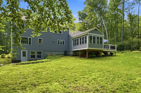 72 Old Farm Road Bedford NH 03110