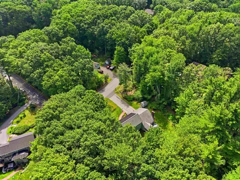 72 Old Farm Road Bedford NH 03110