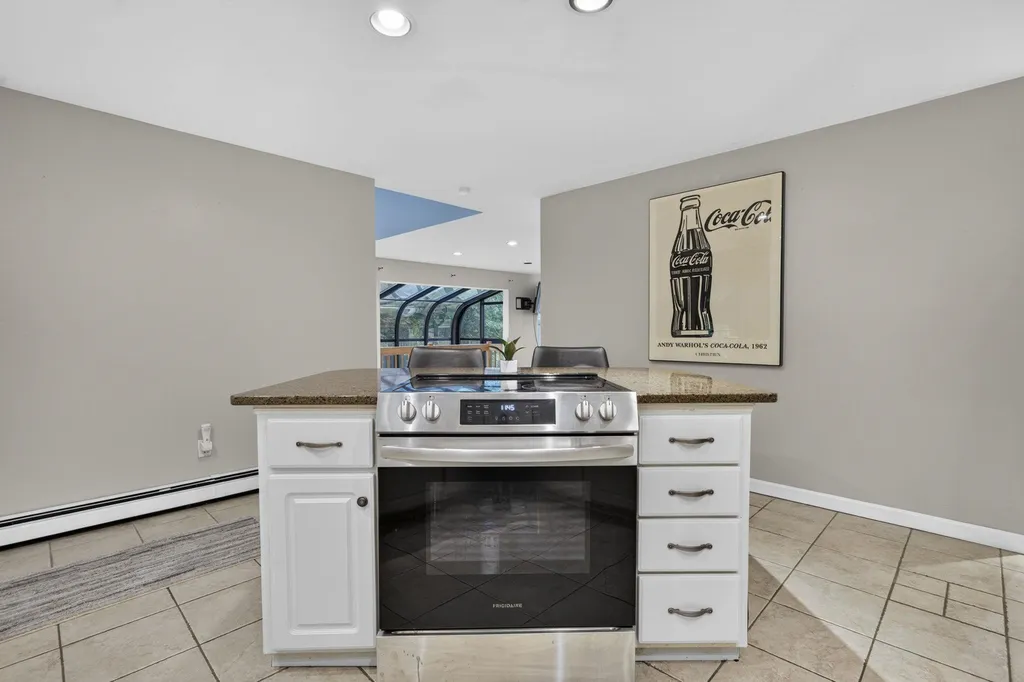12 Ryan Road Goffstown NH 03045