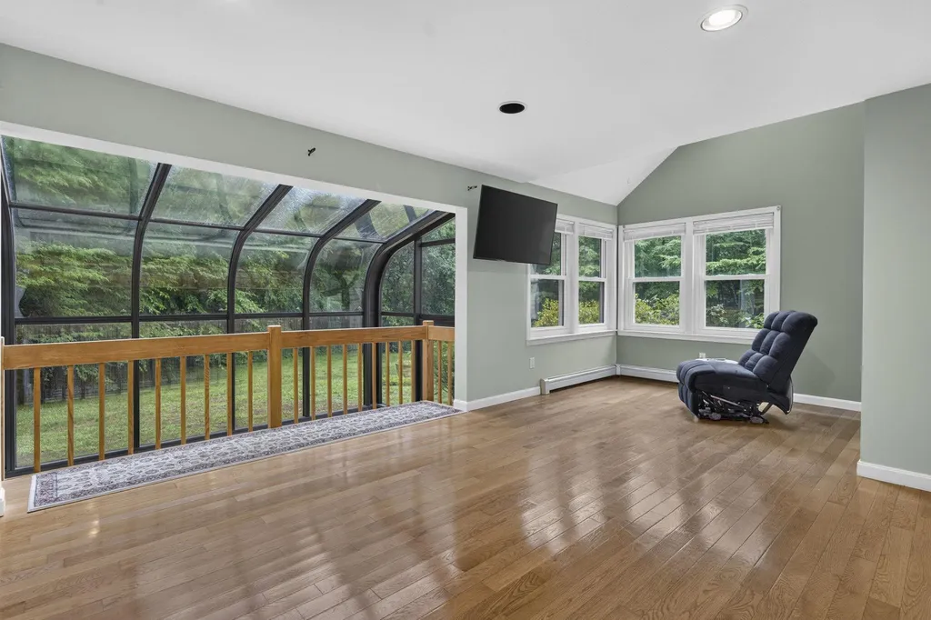 12 Ryan Road Goffstown NH 03045
