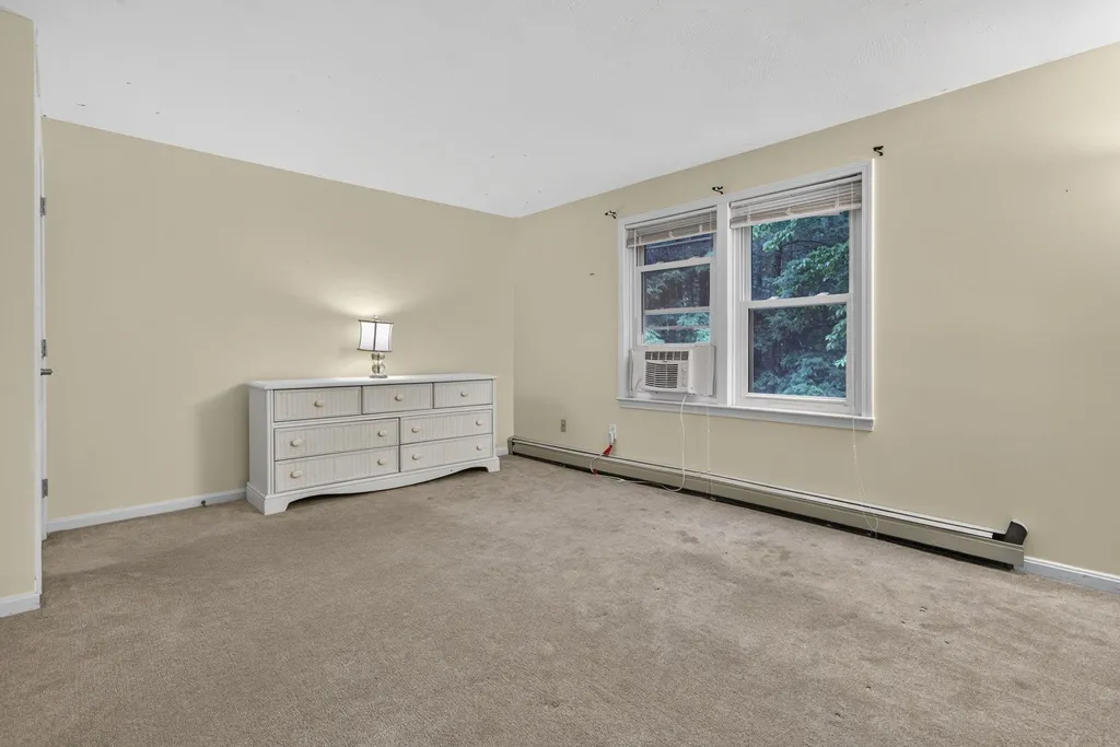12 Ryan Road Goffstown NH 03045