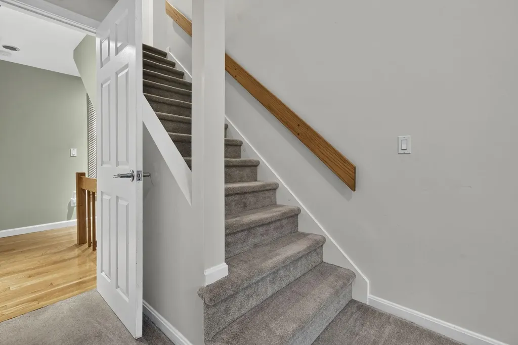 12 Ryan Road Goffstown NH 03045