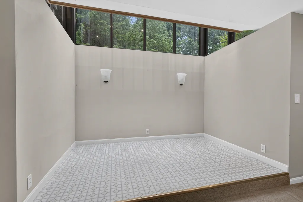 12 Ryan Road Goffstown NH 03045