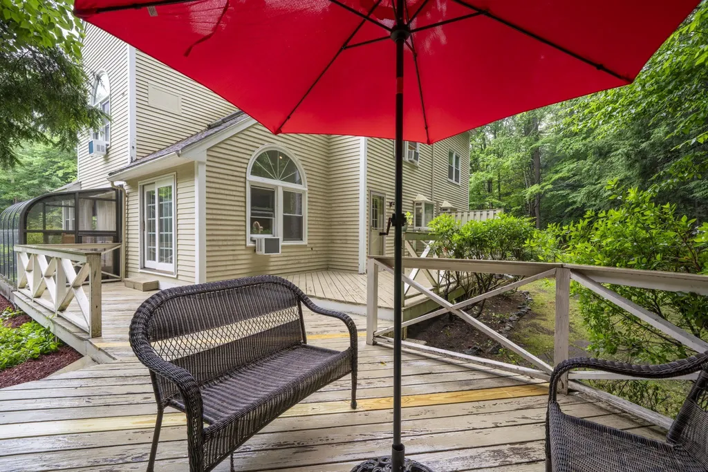12 Ryan Road Goffstown NH 03045