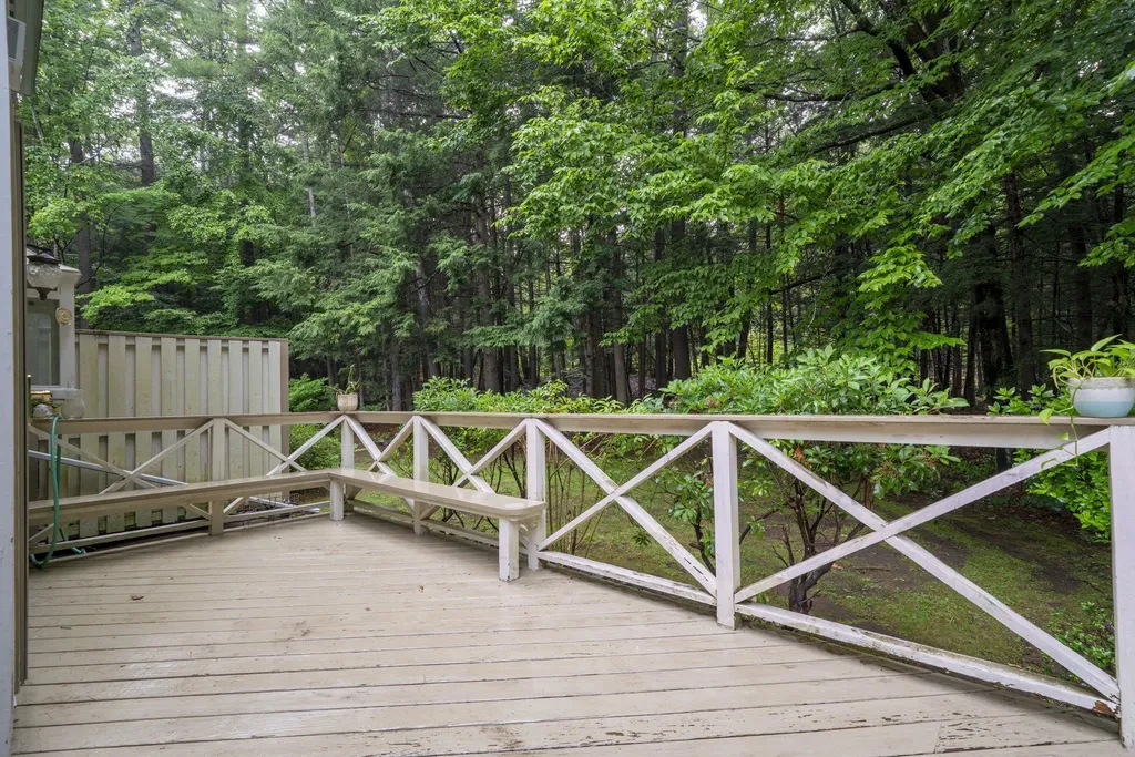 12 Ryan Road Goffstown NH 03045
