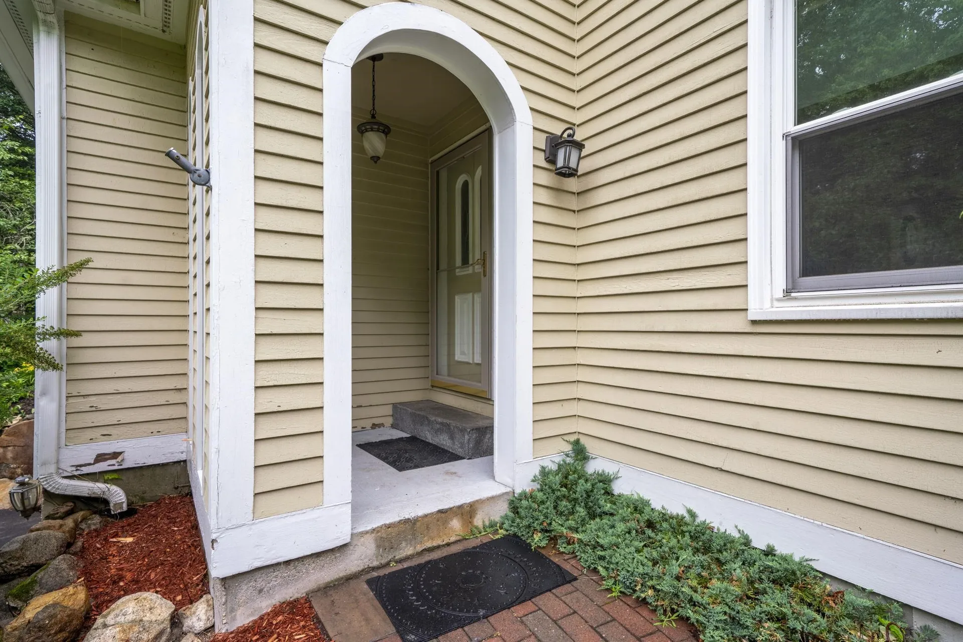 12 Ryan Road Goffstown NH 03045