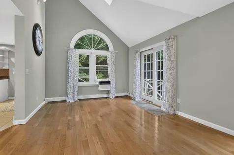 12 Ryan Road Goffstown NH 03045