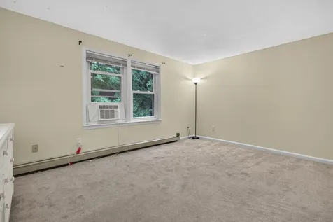 12 Ryan Road Goffstown NH 03045