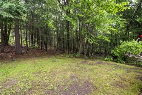 12 Ryan Road Goffstown NH 03045