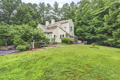 12 Ryan Road Goffstown NH 03045