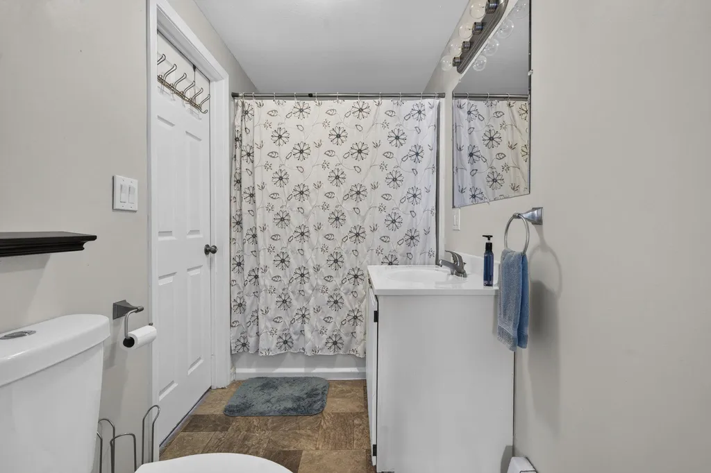 95 Harbor Avenue Nashua NH 03060