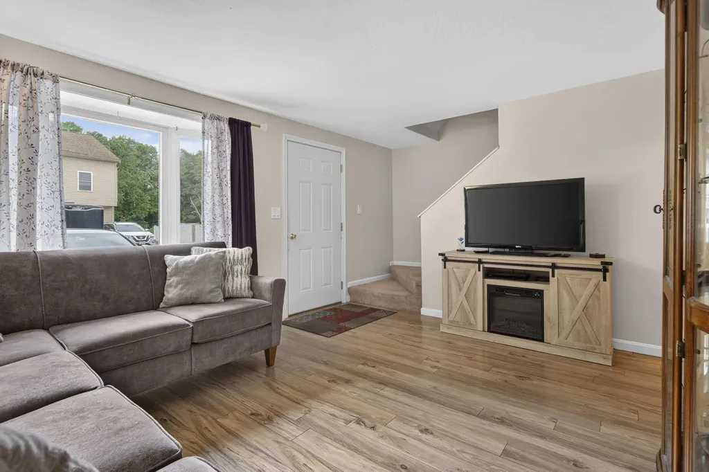 95 Harbor Avenue Nashua NH 03060