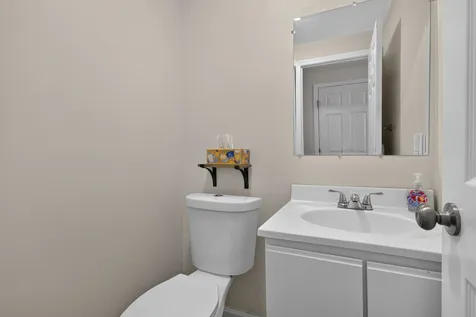 95 Harbor Avenue Nashua NH 03060