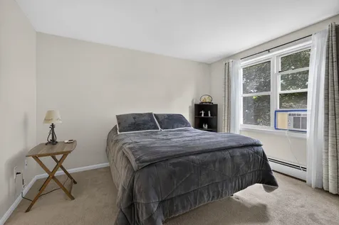 95 Harbor Avenue Nashua NH 03060