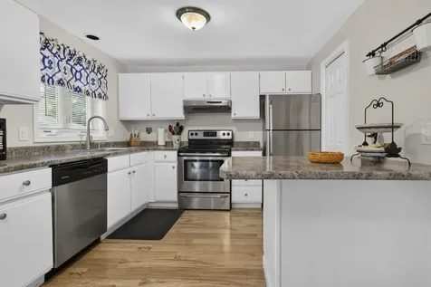 95 Harbor Avenue Nashua NH 03060