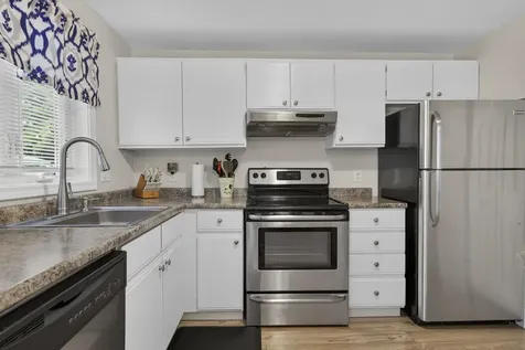95 Harbor Avenue Nashua NH 03060