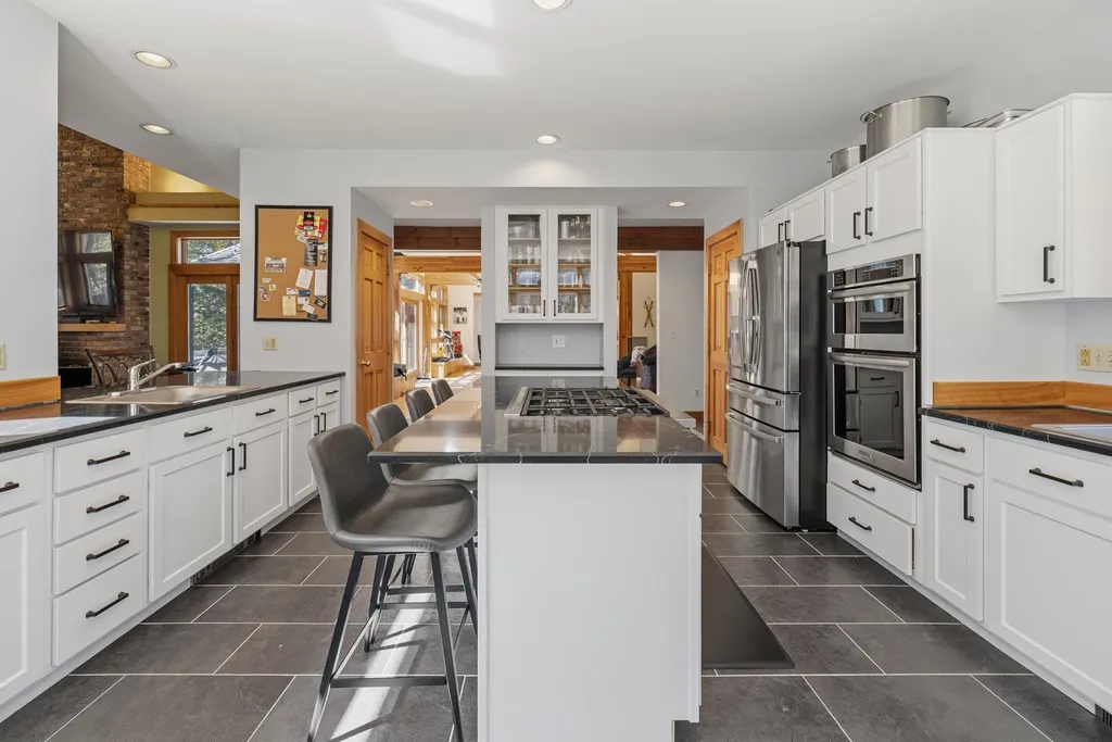 144 High Meadow Road Winhall VT 05340