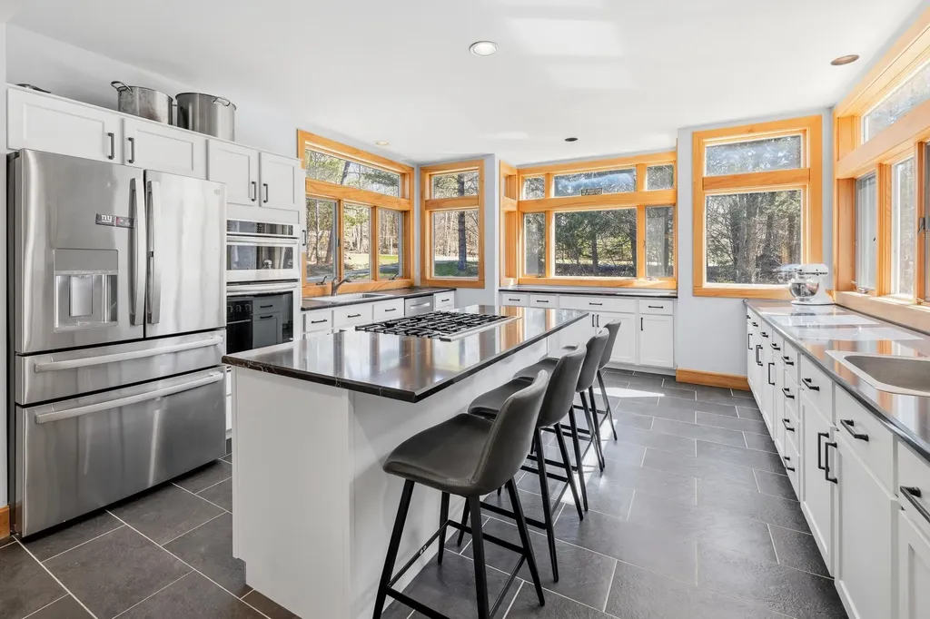 144 High Meadow Road Winhall VT 05340