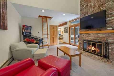 144 High Meadow Road Winhall VT 05340