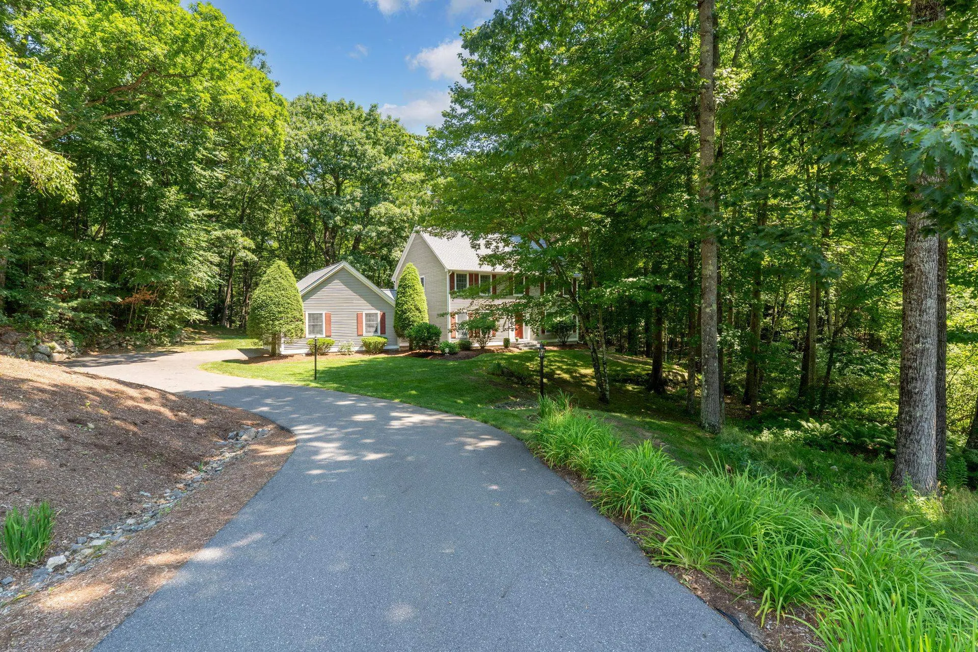 83 Rosewell Road Bedford NH 03110