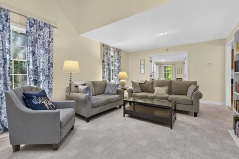 83 Rosewell Road Bedford NH 03110