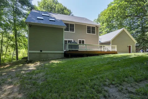 83 Rosewell Road Bedford NH 03110