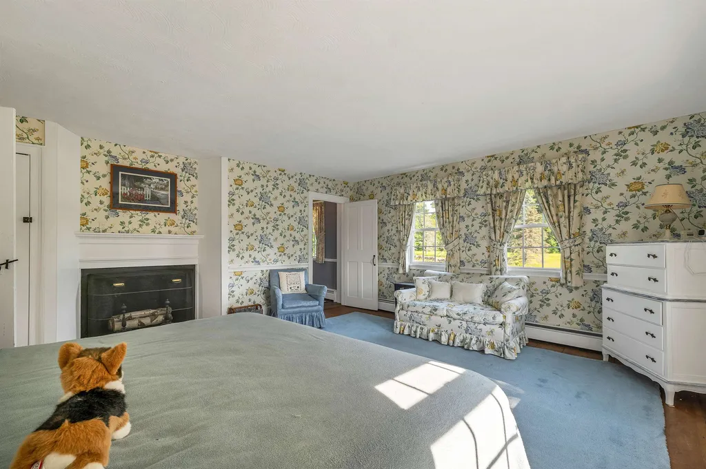 825 North Line Road Tuftonboro NH 03816