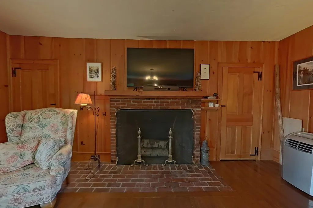 825 North Line Road Tuftonboro NH 03816