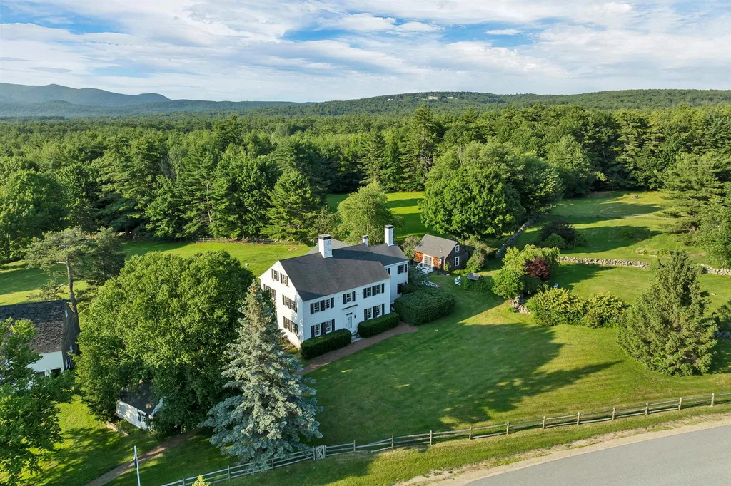 825 North Line Road Tuftonboro NH 03816