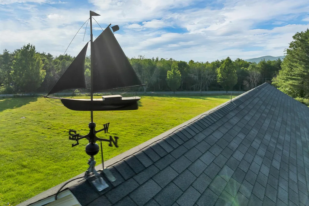 825 North Line Road Tuftonboro NH 03816
