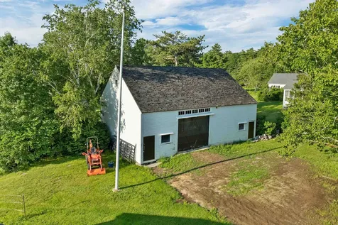 825 North Line Road Tuftonboro NH 03816