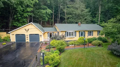 39 Partridgeberry Lane Swanzey NH 03446